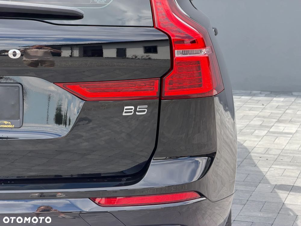 Volvo XC 60 B5 B AWD Core - 11