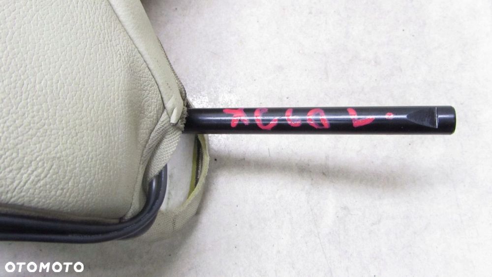 VOLVO XC60 ZAGŁÓWEK MONITOR 08-13 - 7