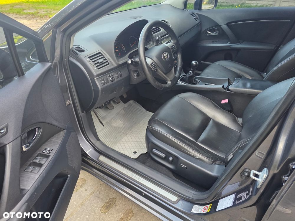 Toyota Avensis 2.0 D-4D Platinium - 4