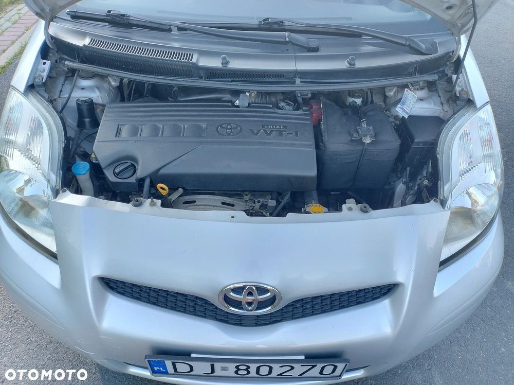 Toyota Yaris 1.33 Luna - 8