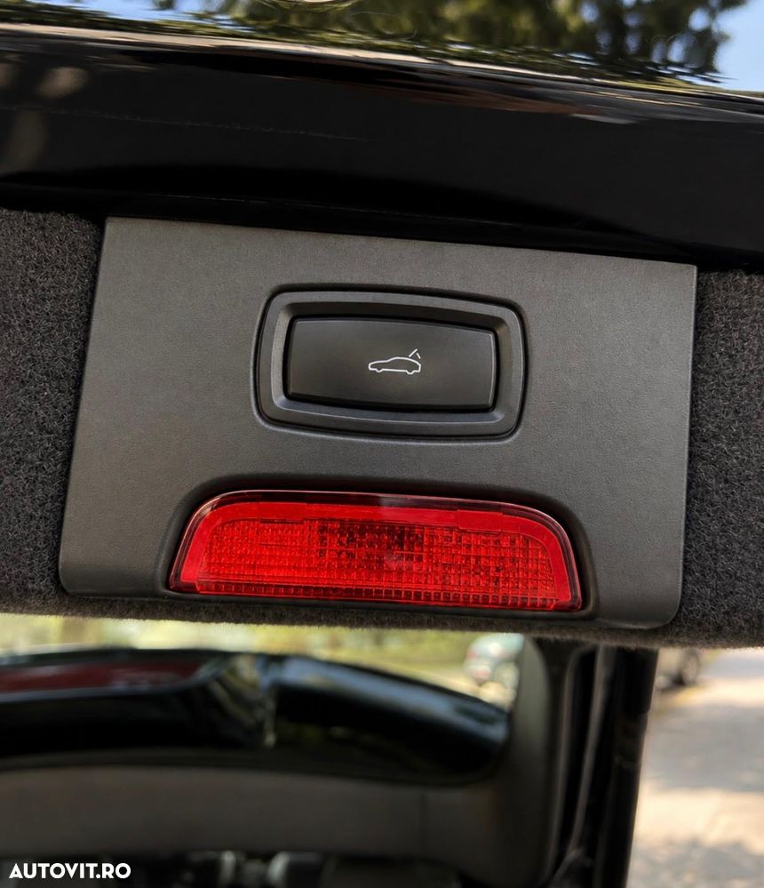 Porsche Cayenne Platinum Edition - 14
