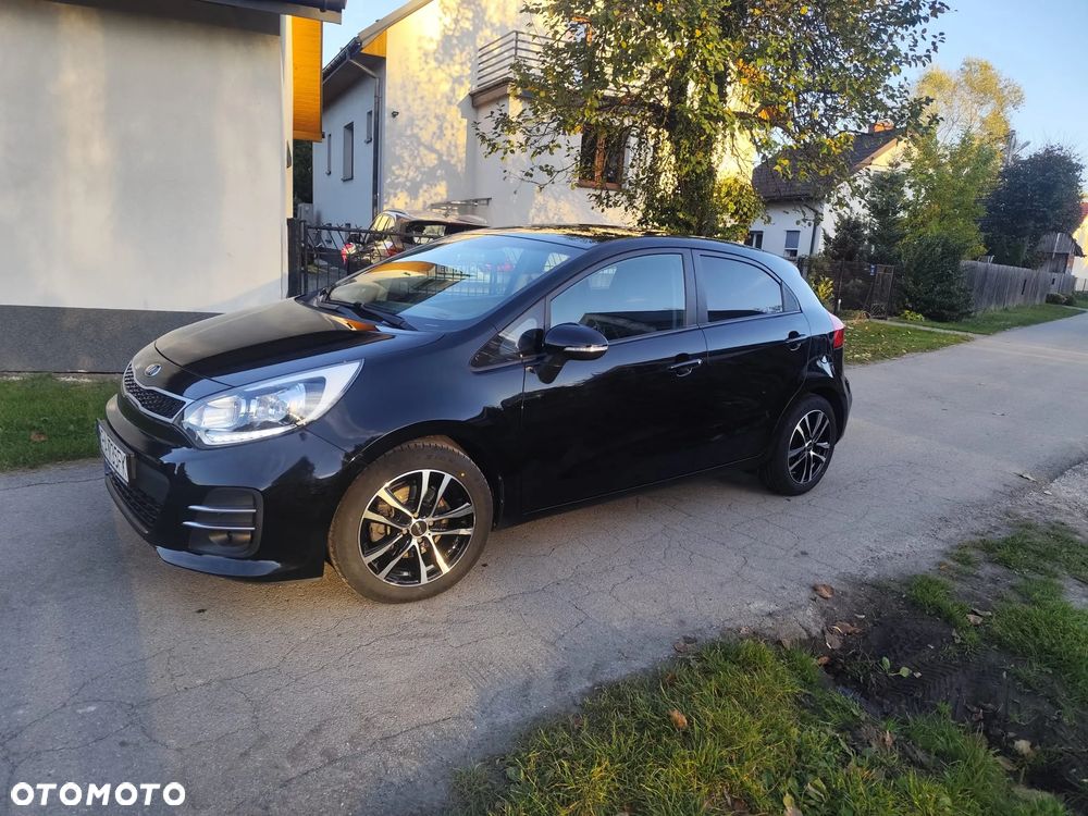 Kia Rio 2015 photo 2