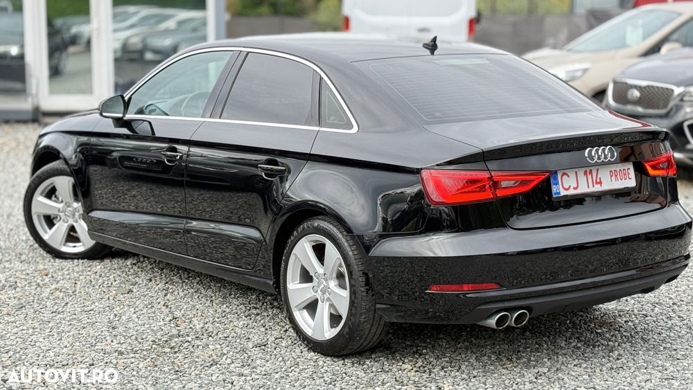 Audi A3 2.0 35 TDI S tronic Sport - 32