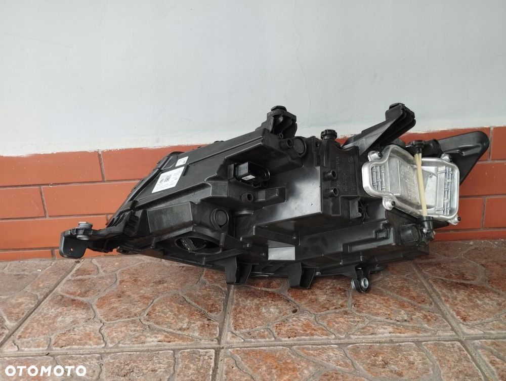 Lampa prawa Full LED IQ VW T7 7T 7T1 7T1941082C - 7