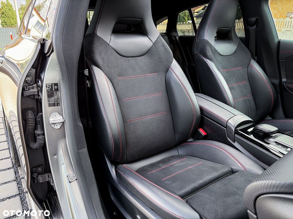 Mercedes-Benz CLA 200 7G-DCT AMG Line - 16