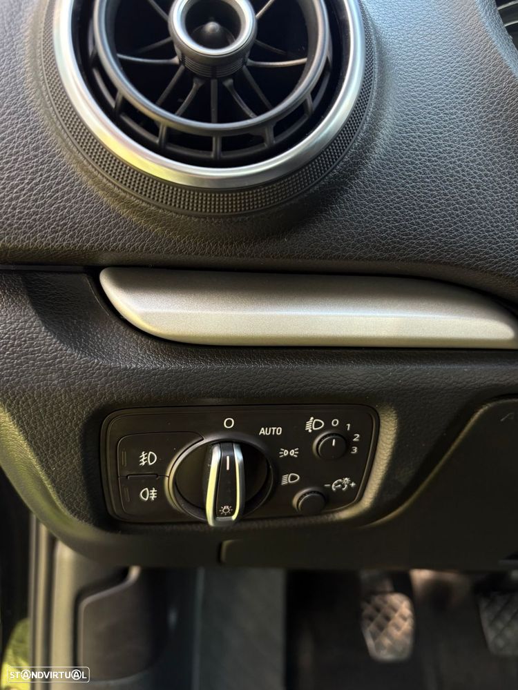 Audi A3 Sportback 1.4 TFSI Ambiente - 15