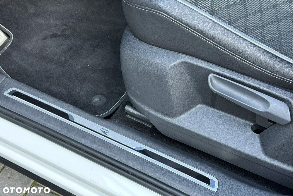 Volkswagen Tiguan - 13