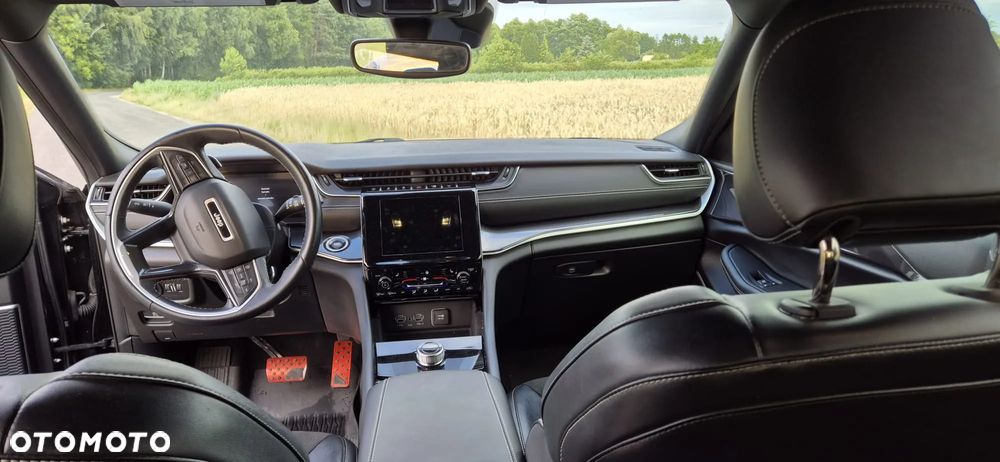 Jeep Grand Cherokee - 11