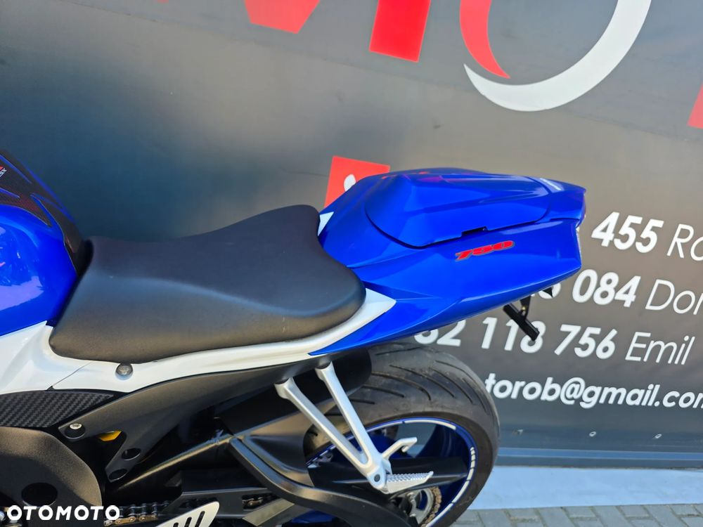 Suzuki GSX-R - 23