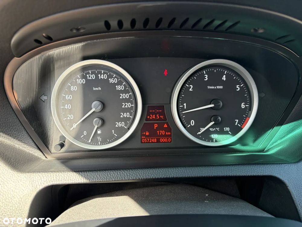 BMW Seria 6 650 i - 21