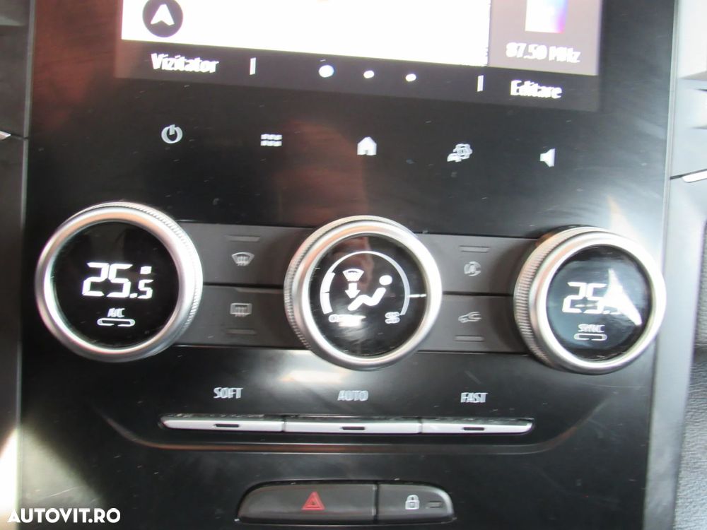 Renault Megane TCe 140 GPF BUSINESS EDITION - 32