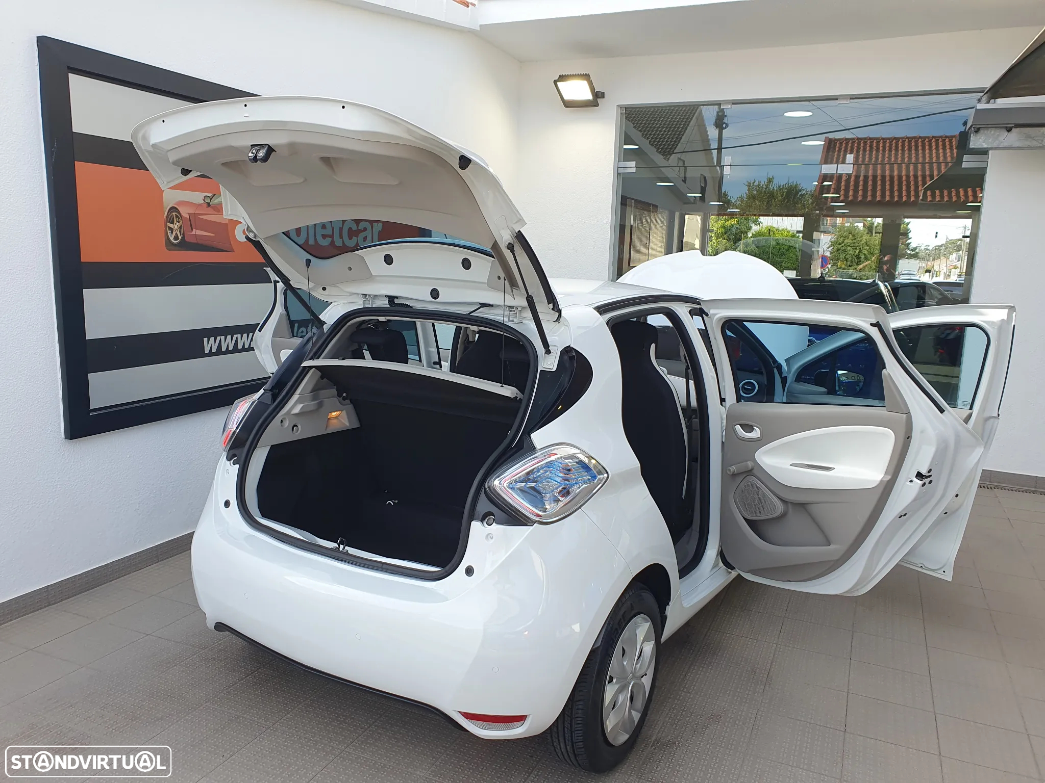 Renault Zoe (c/ Bateria) Life - 16