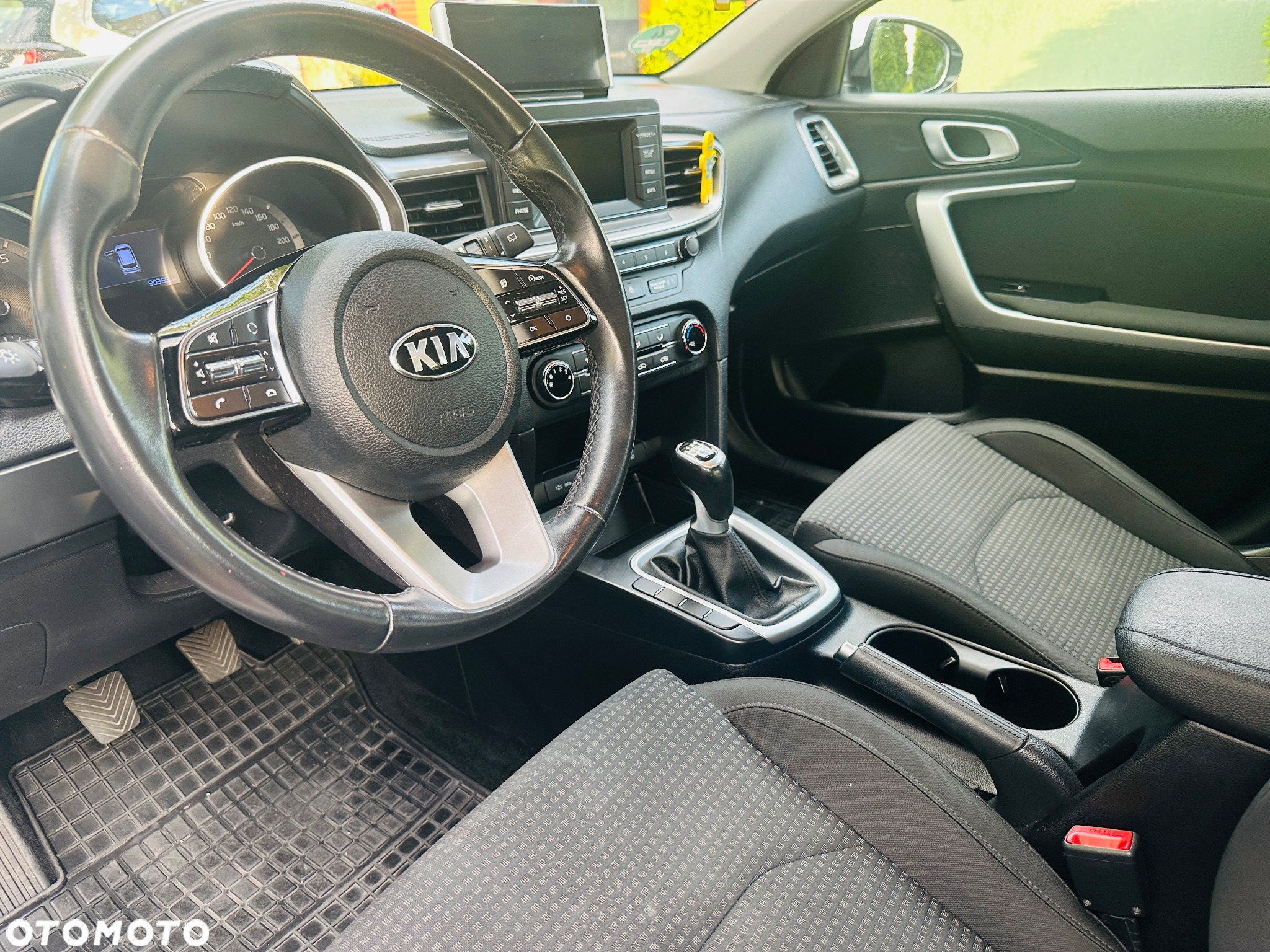 Kia Ceed 1.4 CVVT SW Attract - 12