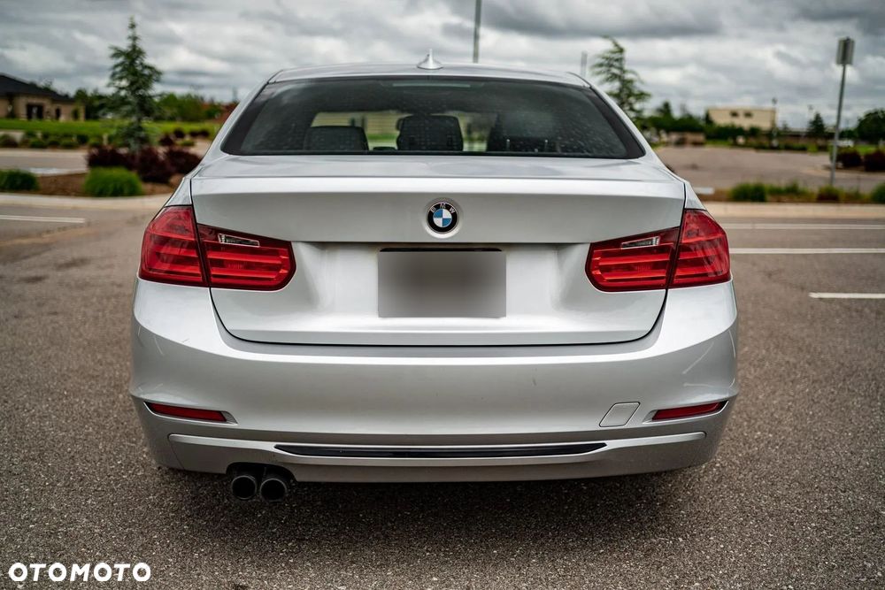 BMW Seria 3 330i Sport Line Shadow - 6