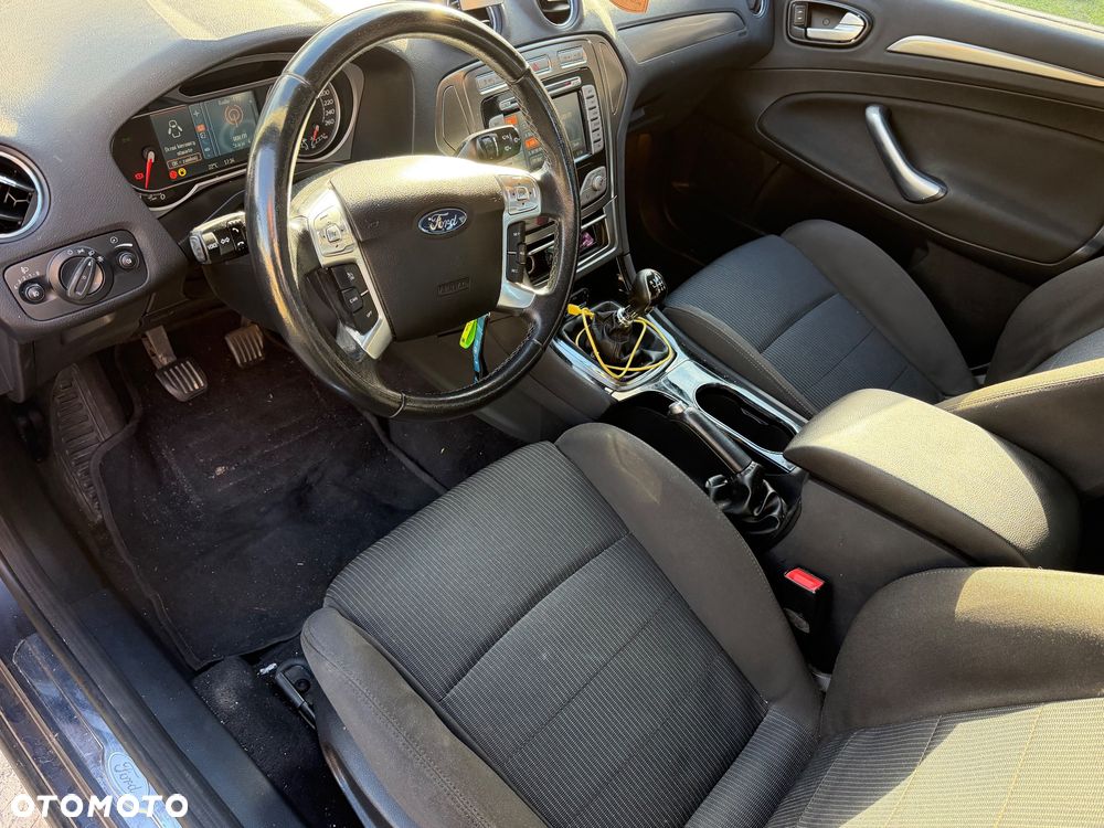 Ford Mondeo 2.0 TDCi Ghia - 11