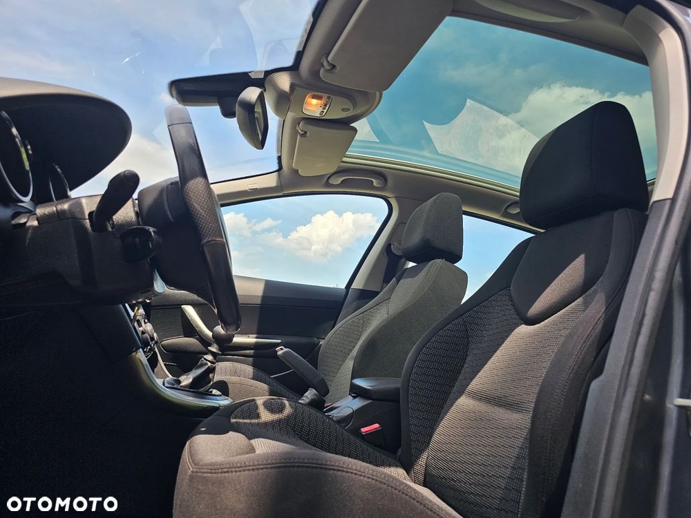 Peugeot 308 - 29