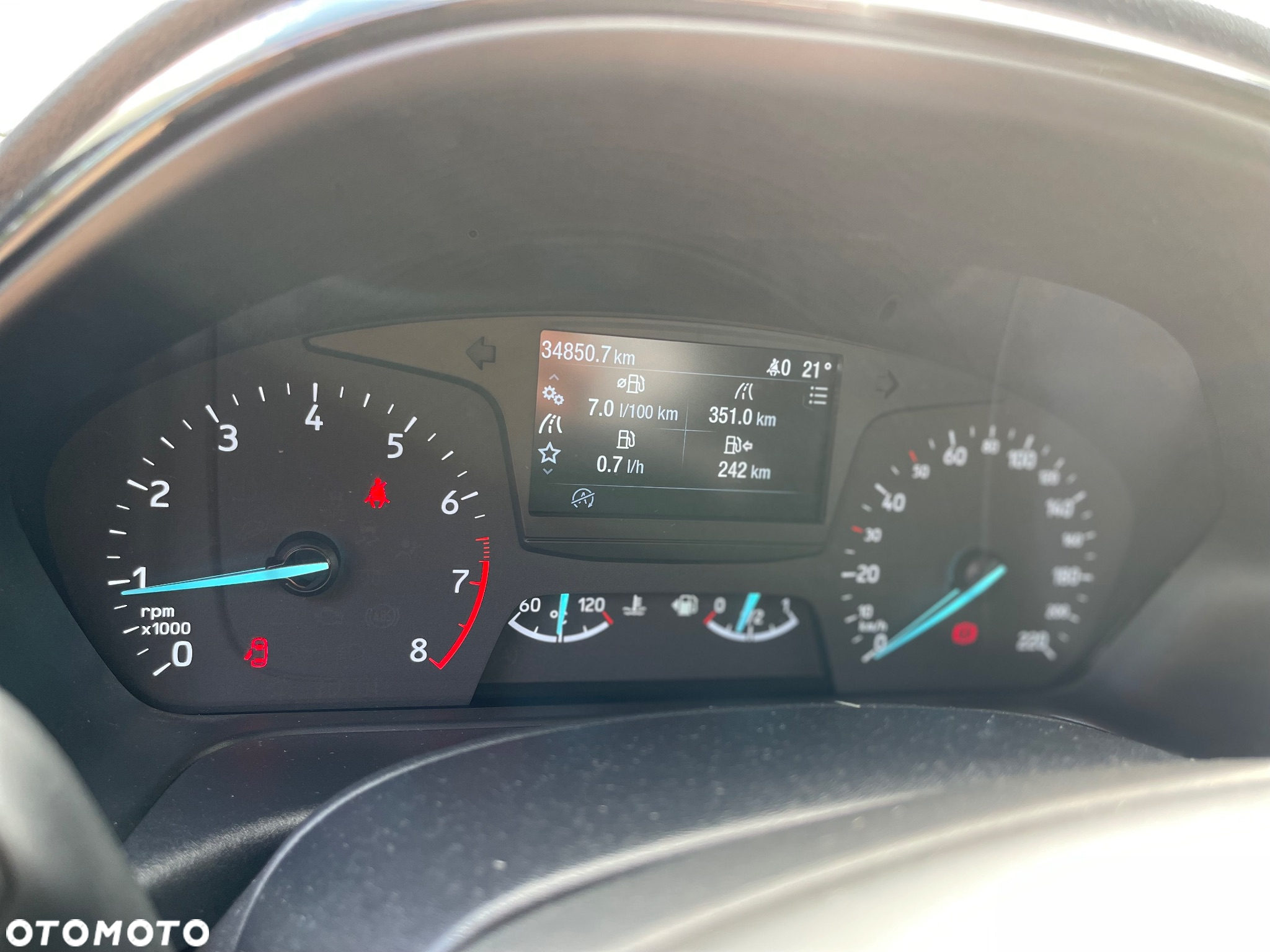 Ford Fiesta 1.0 EcoBoost S&S TITANIUM - 21