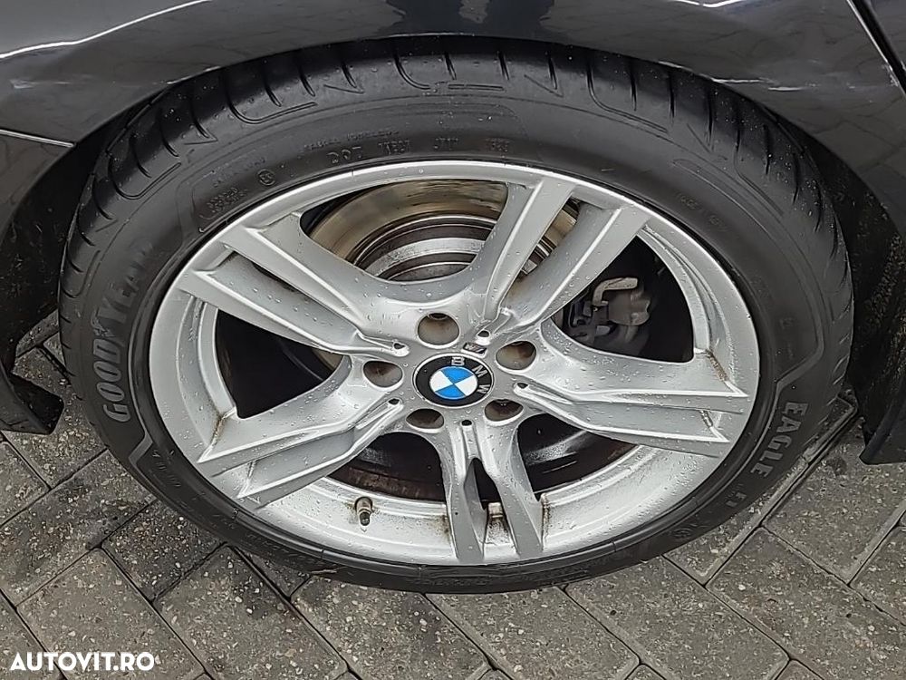 BMW Seria 3 318i Touring Aut. Edition M Sport Shadow - 17