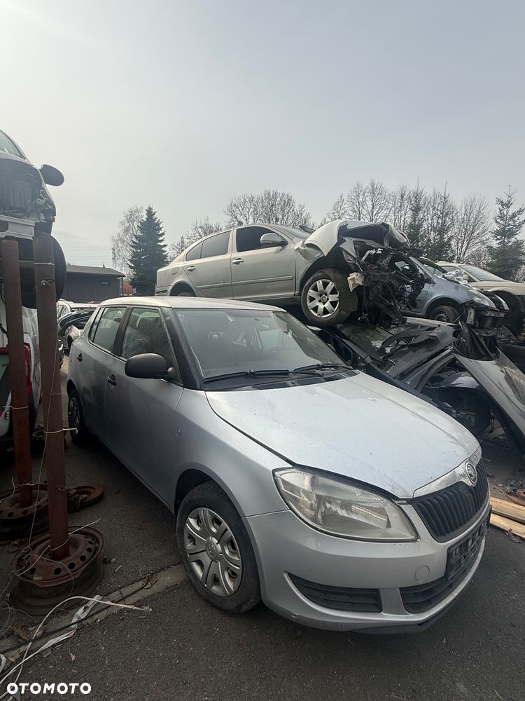 Skoda Fabia II 2 na części - 4