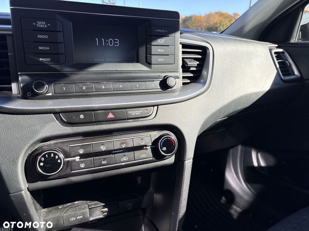 Kia Ceed - 20