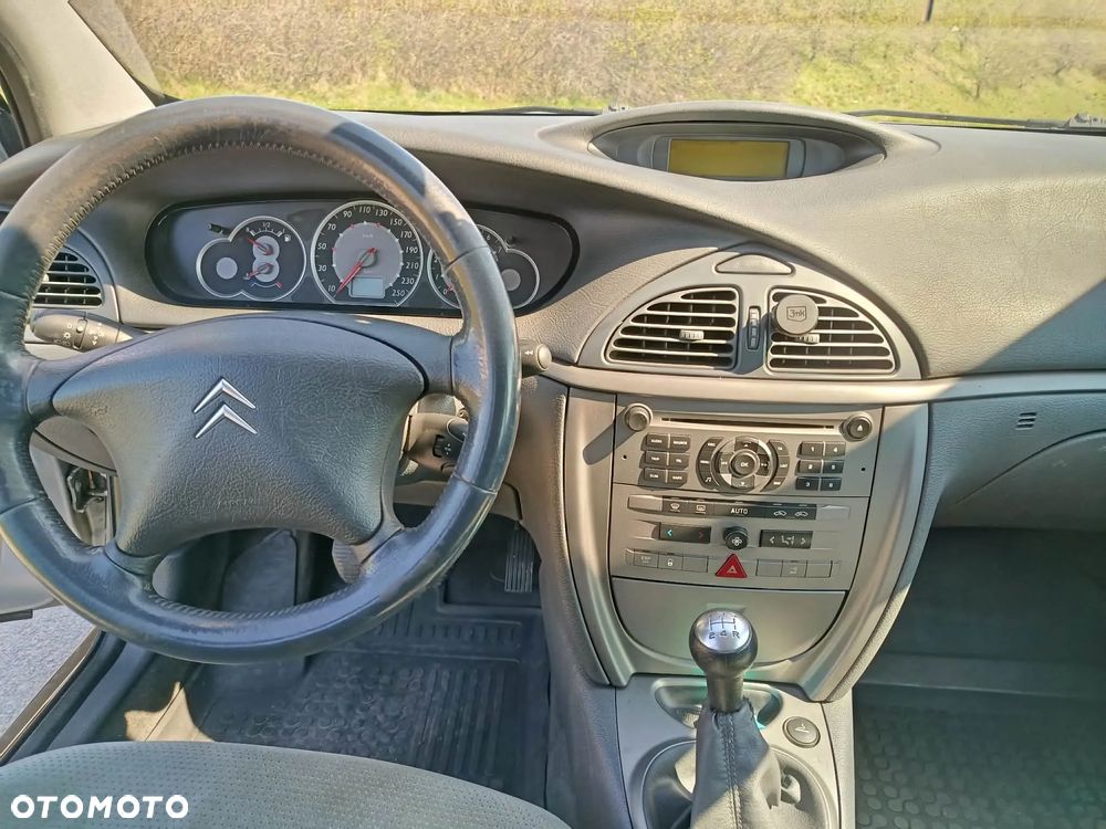 Citroën C5 II 1.8i 16V X - 12