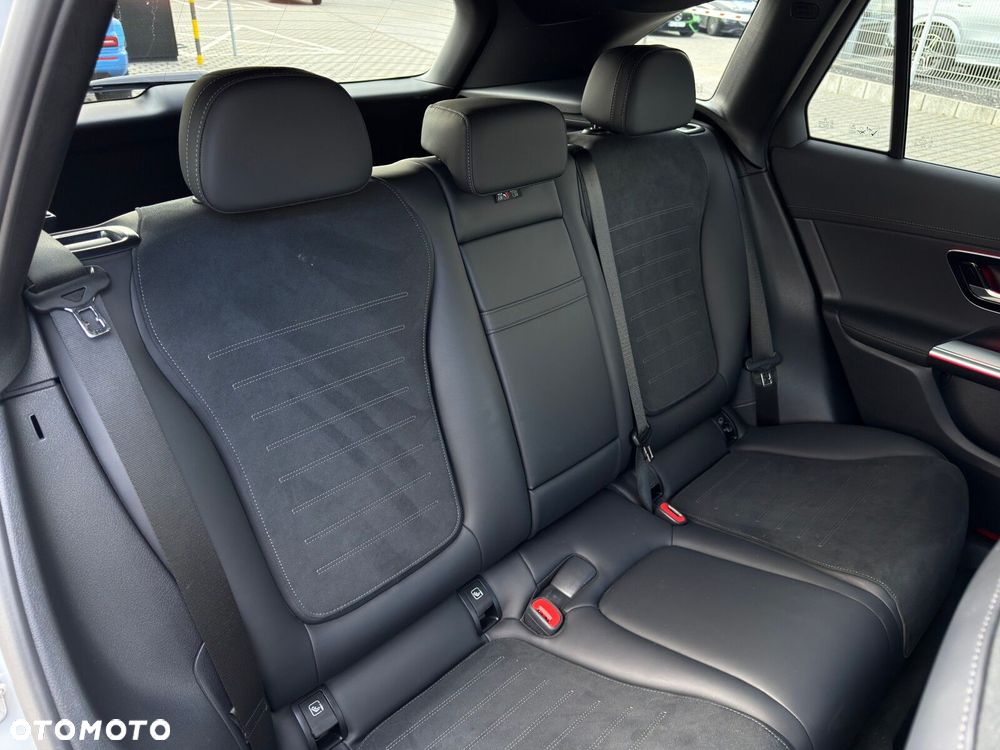 Mercedes-Benz GLC - 30