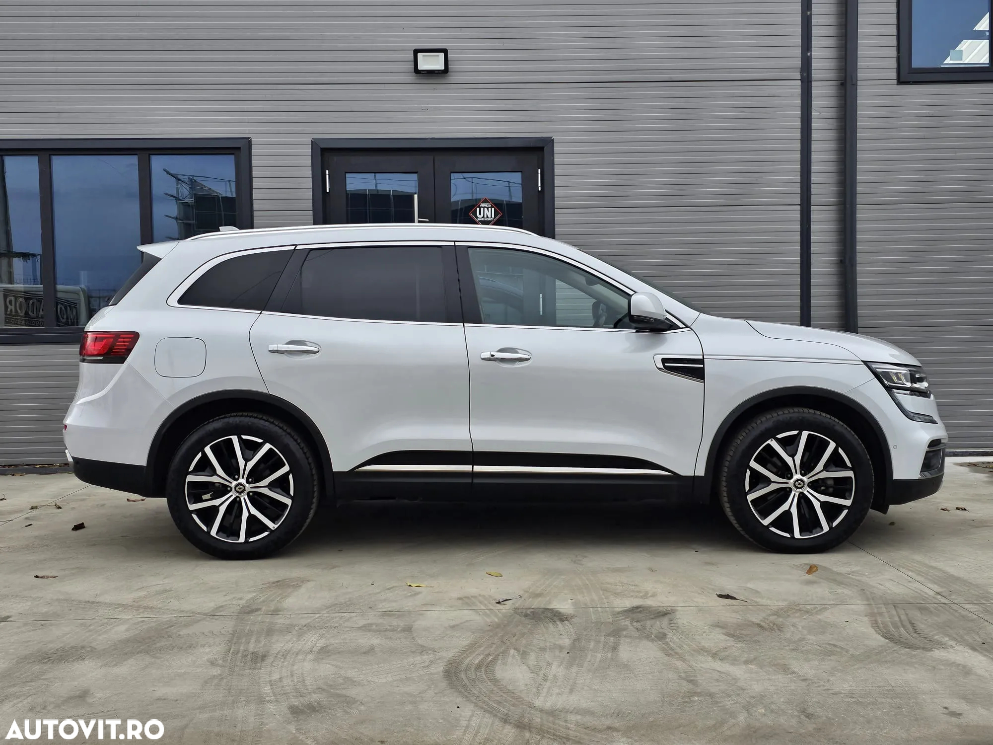 Renault Koleos BLUE dCi 185 X-tronic ZEN - 9