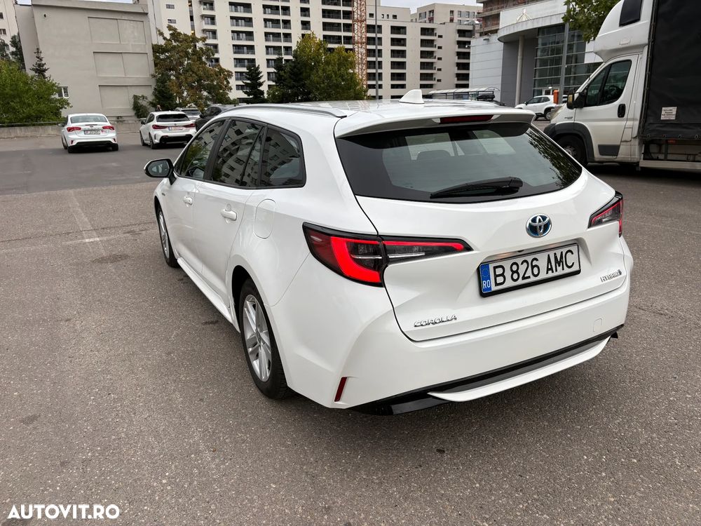 Toyota Corolla 2.0 HSD Dynamic interior Negru - 8