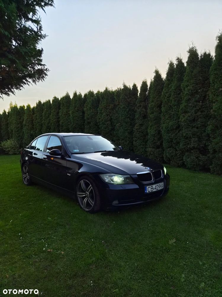 BMW E90 320D