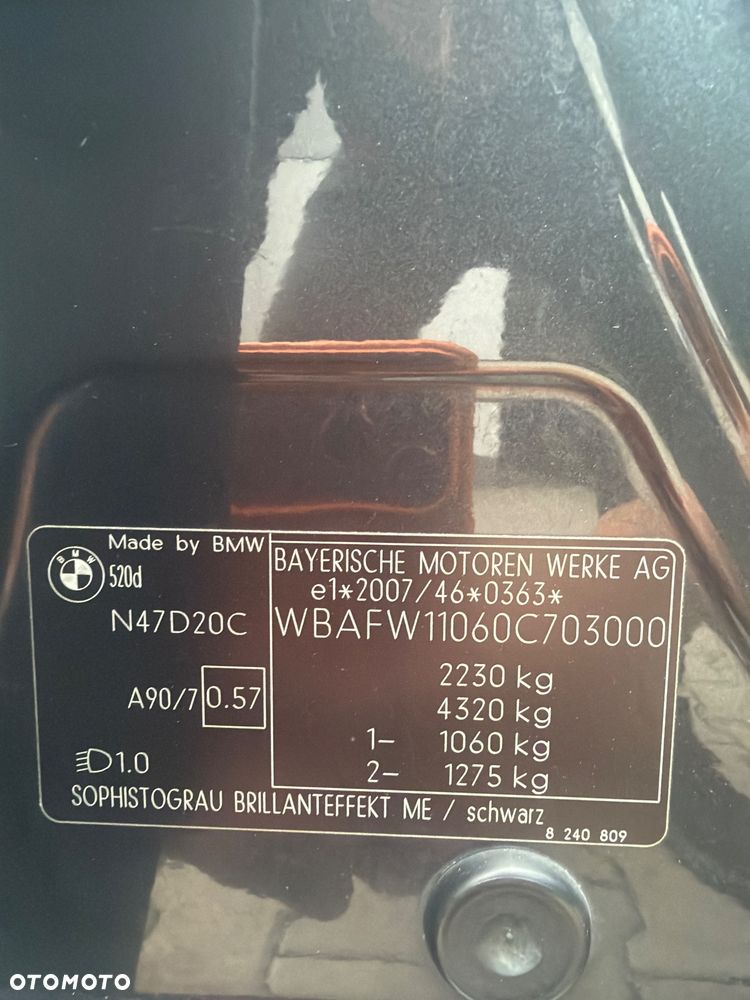 BMW Seria 5 520d - 30