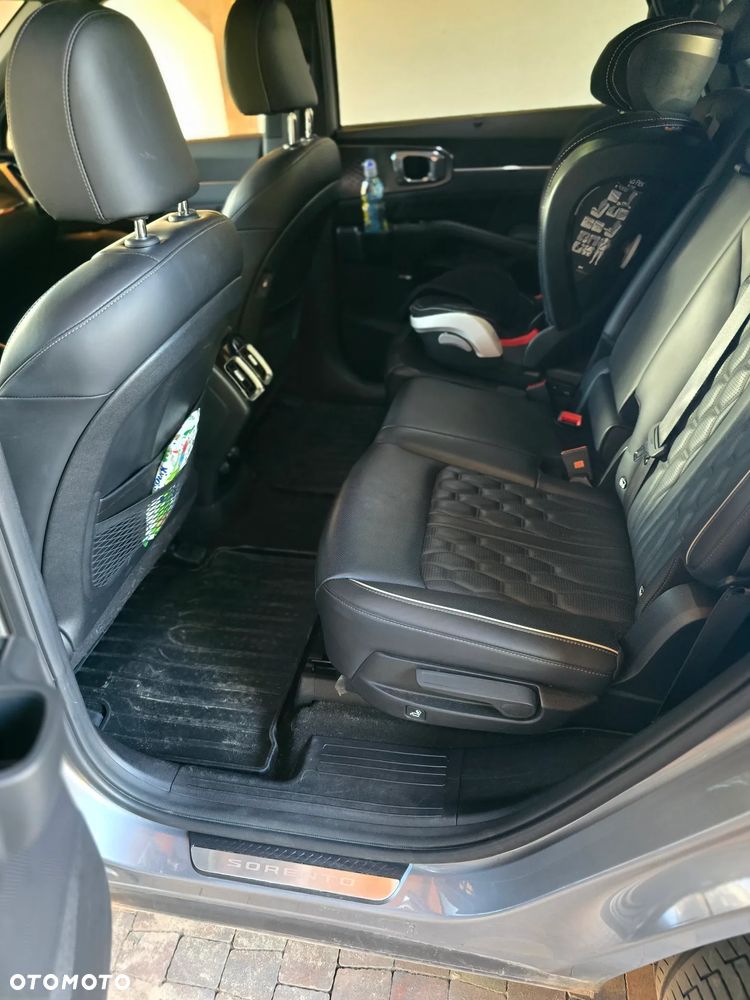Kia Sorento - 8