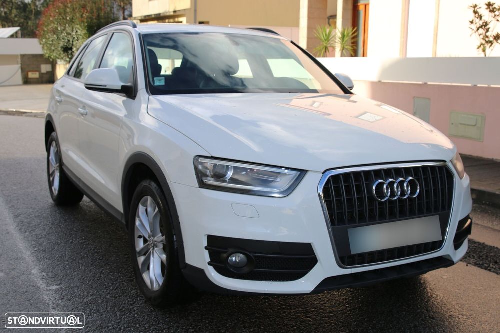 Audi Q3 2.0 TDI S-line - 2