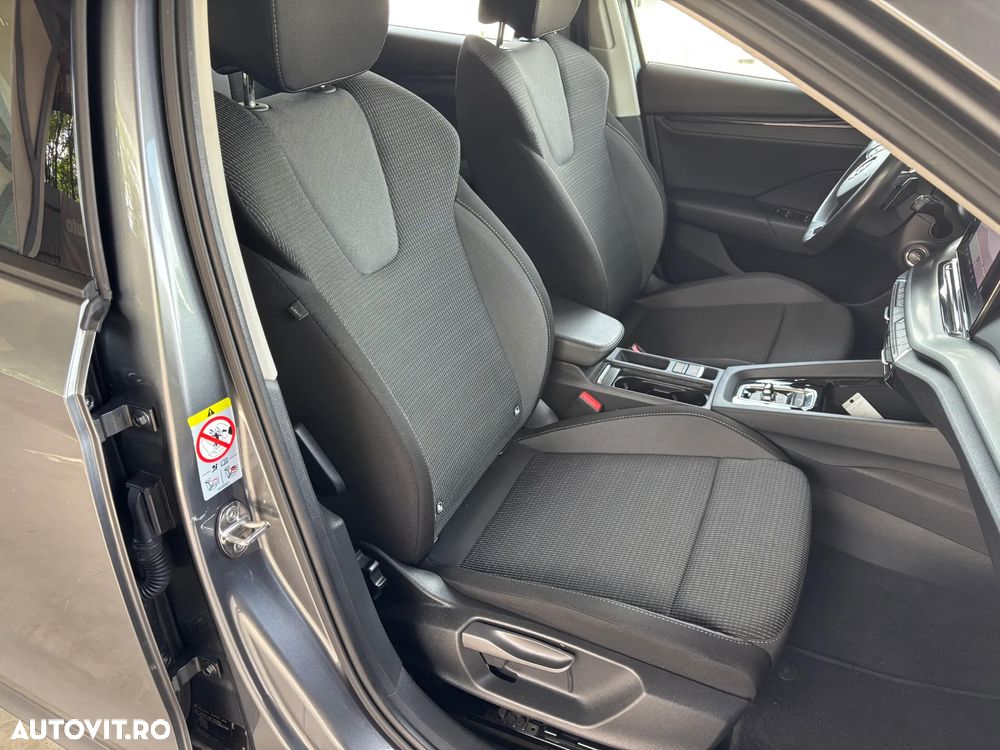 Skoda Octavia 2.0 TDI DSG Ambition - 32