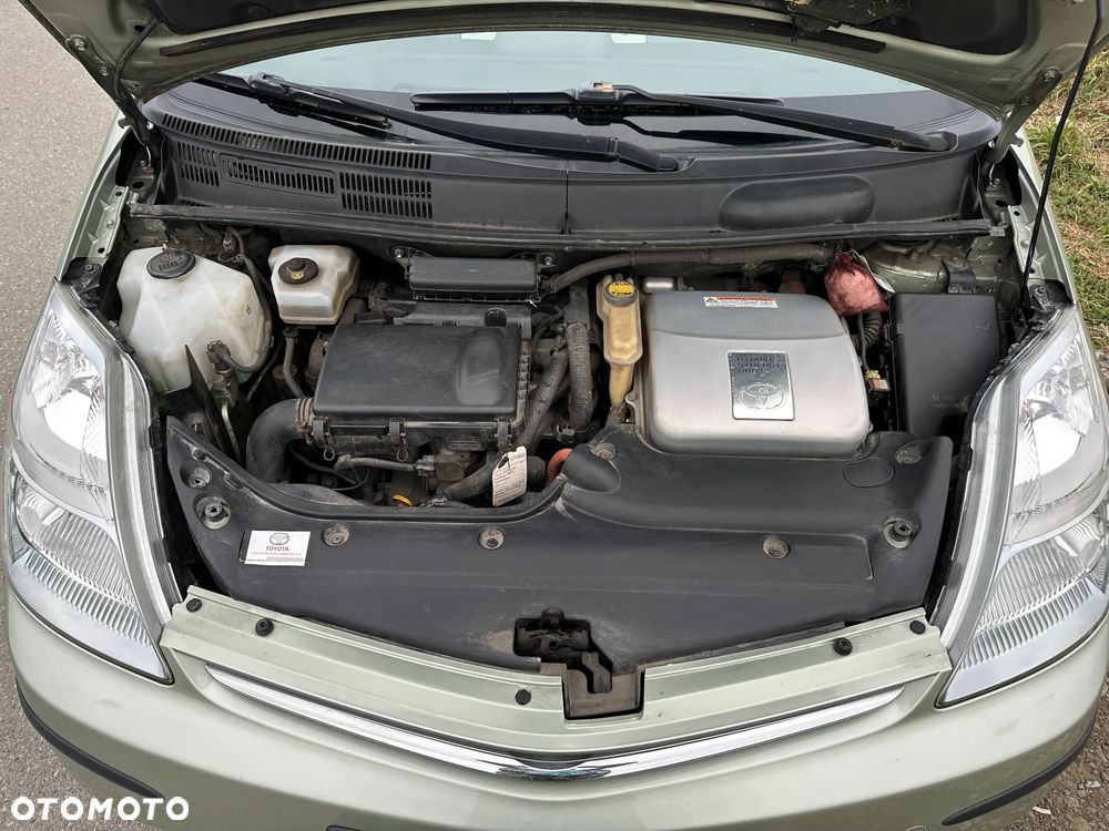 Toyota Prius 1.5 VVT-i Sol - 14