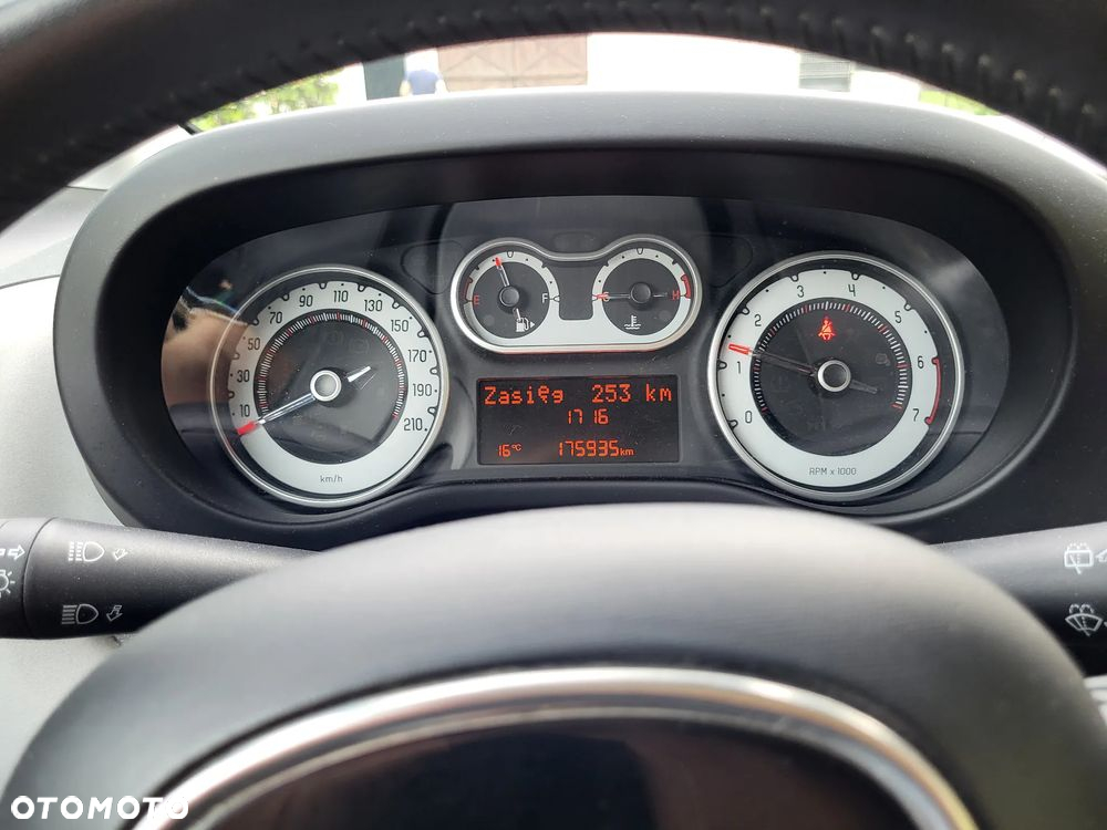 Fiat 500L - 7