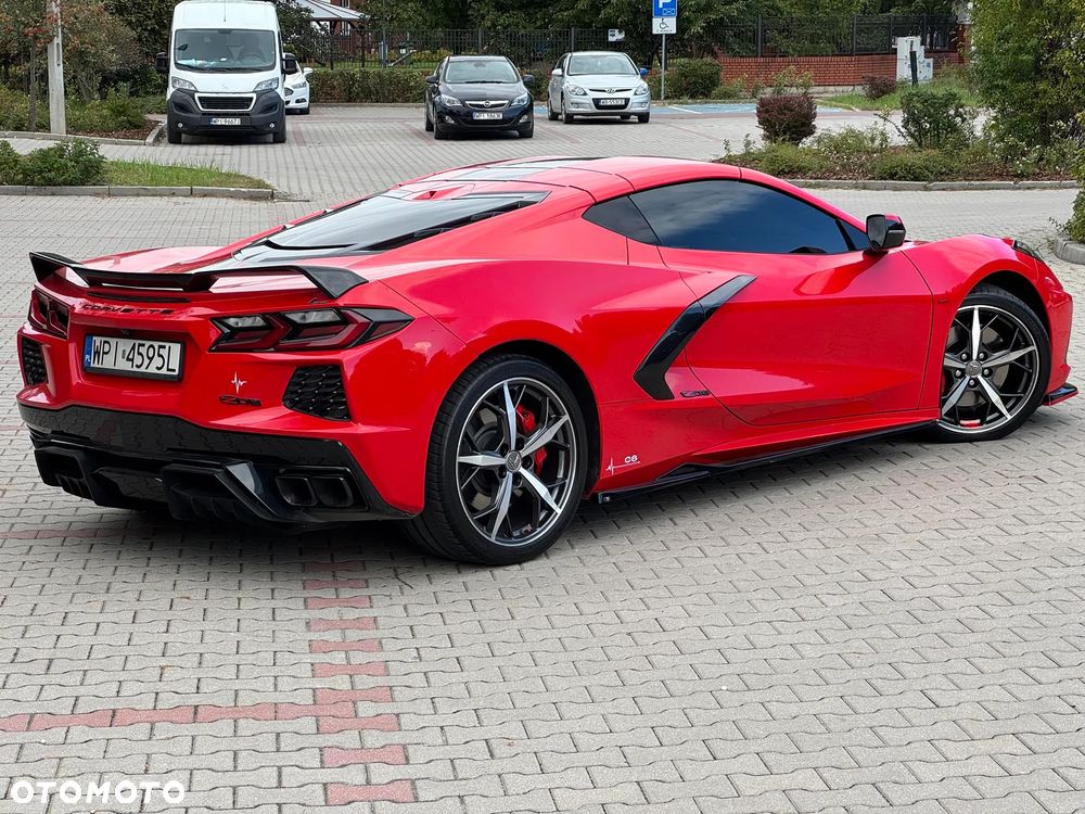 Chevrolet Corvette - 8