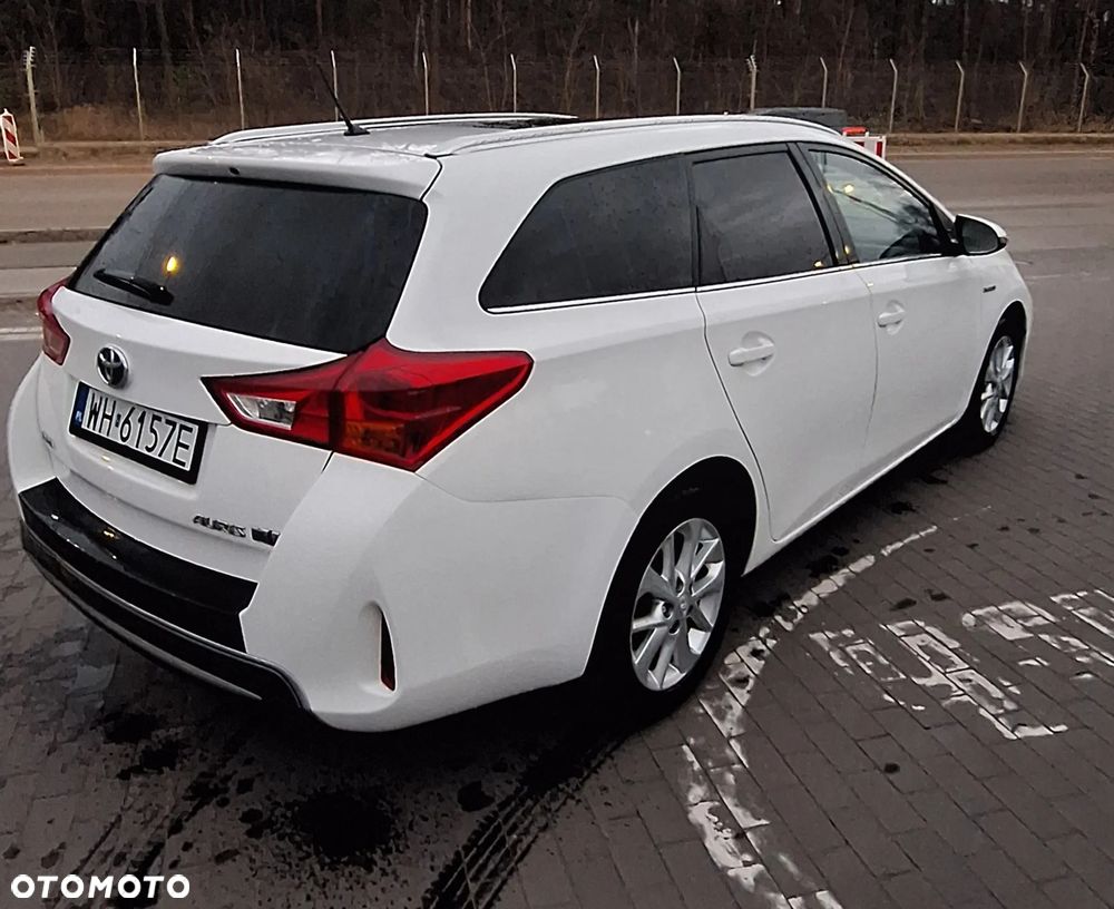Toyota Auris - 2