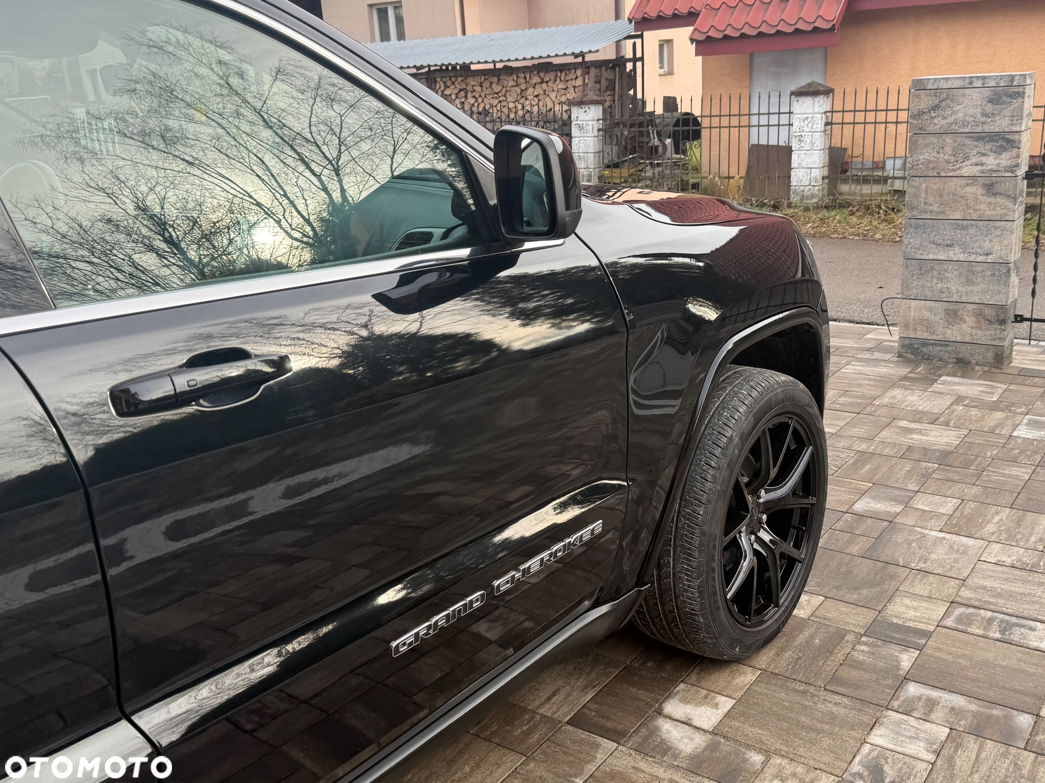 Jeep Grand Cherokee - 31