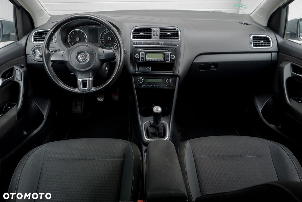 Volkswagen Polo 1.4 Highline - 28