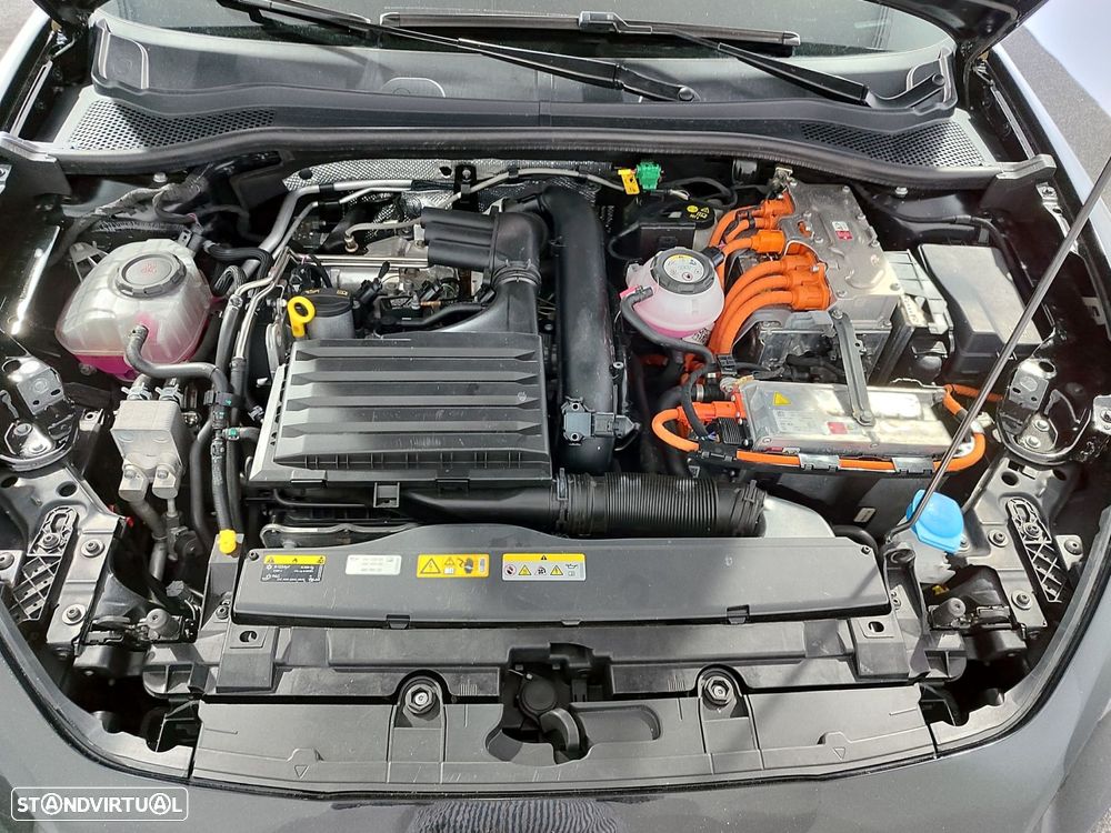 SEAT Leon 1.4 e-Hybrid FR DSG - 44