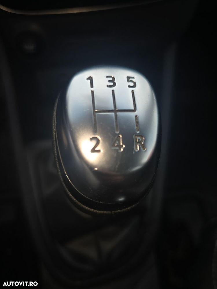 Renault Clio - 17