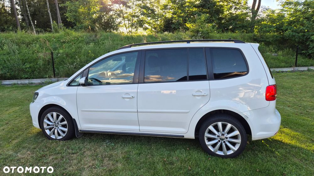 Volkswagen Touran 1.6 TDI DPF BlueMotion Technology DSG Comfortline - 9