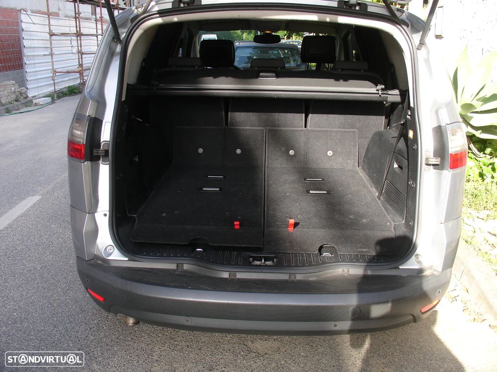 Ford S-Max 2.0 TDCi Titanium 7L - 11