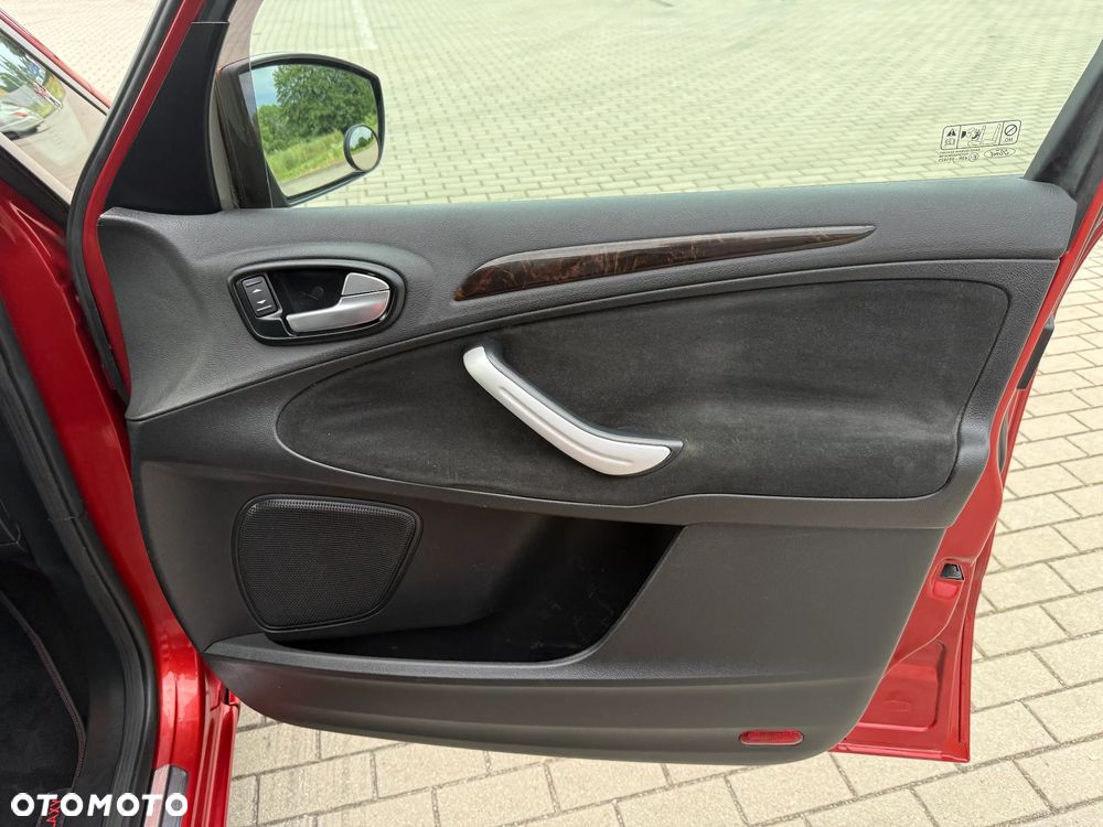 Ford Galaxy 2.0 TDCi Ghia - 33