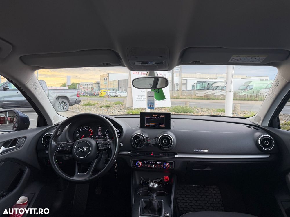 Audi A3 2.0 TDI (clean diesel) quattro Attraction - 31
