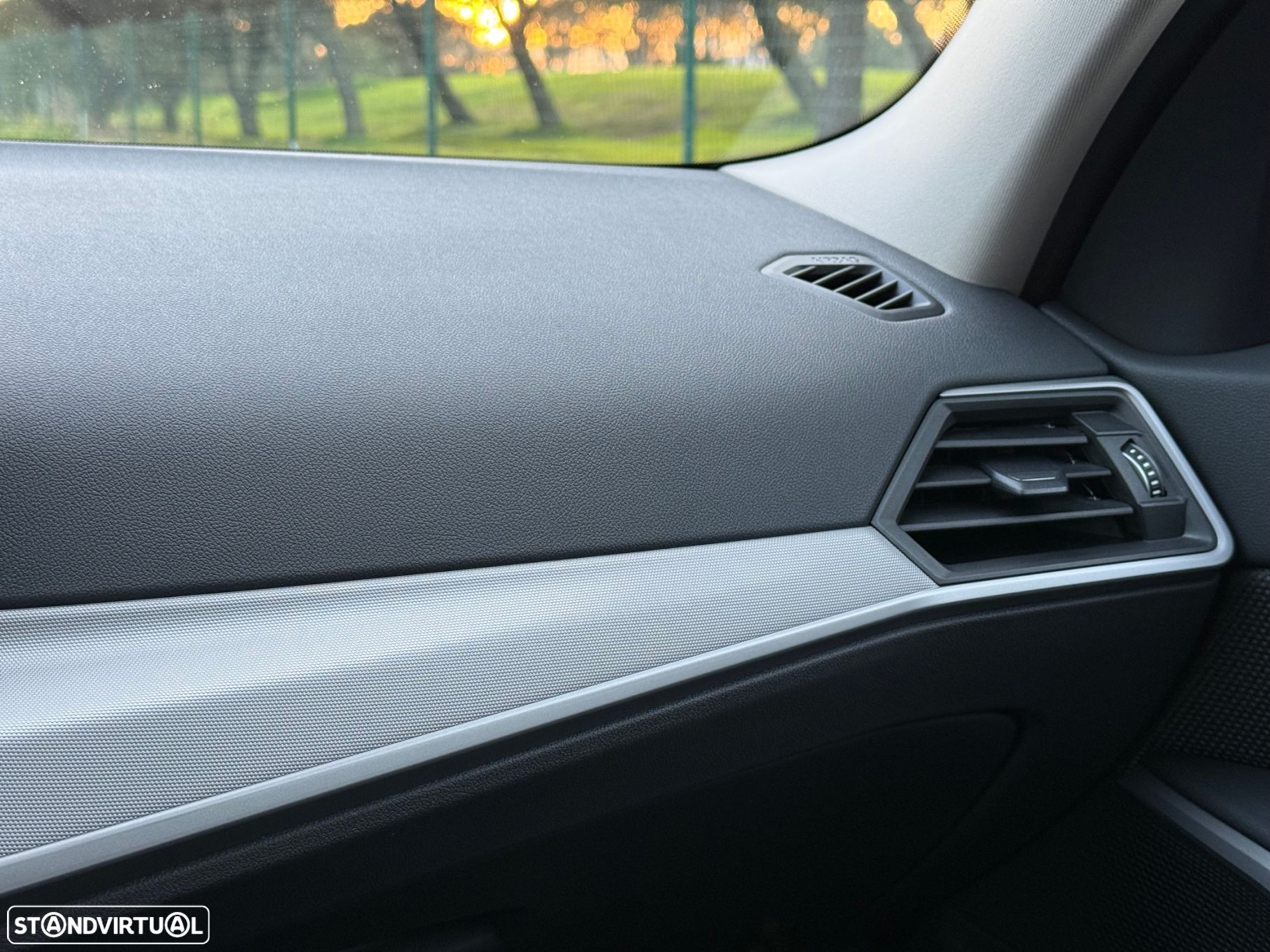 BMW 320 e Touring Corporate Edition Auto - 43