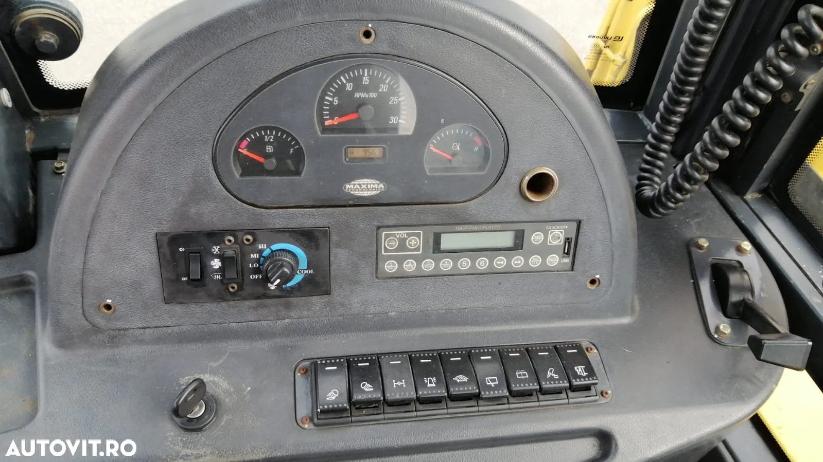 UN Liu Gong CLG777A 4X4, TOP !!! - 17