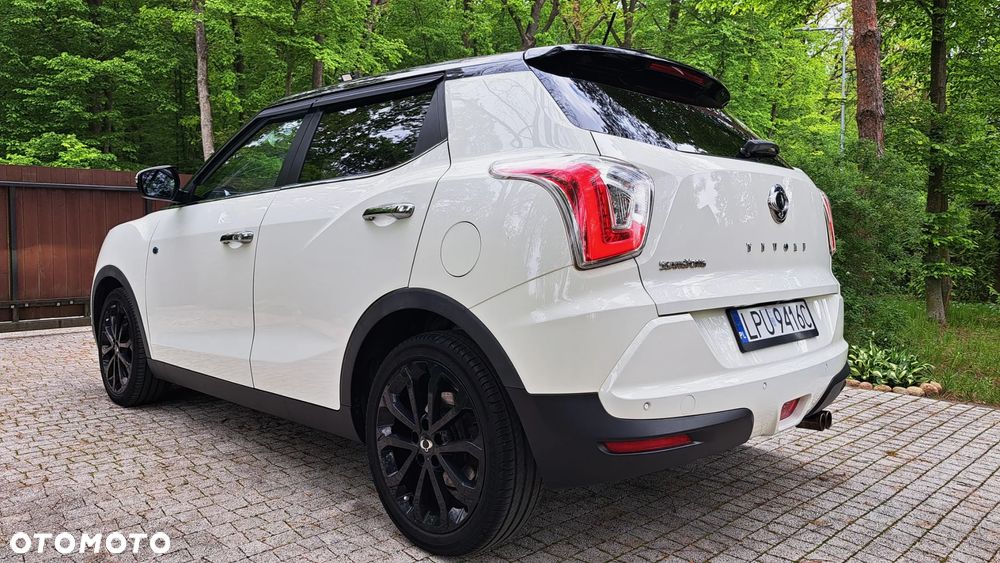 SsangYong/KGM Tivoli e-XDi 160 2WD Black+White - 19