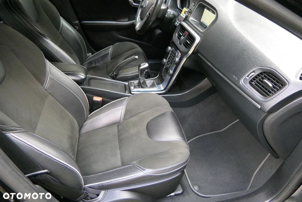 Volvo V40 D2 RDesign - 35