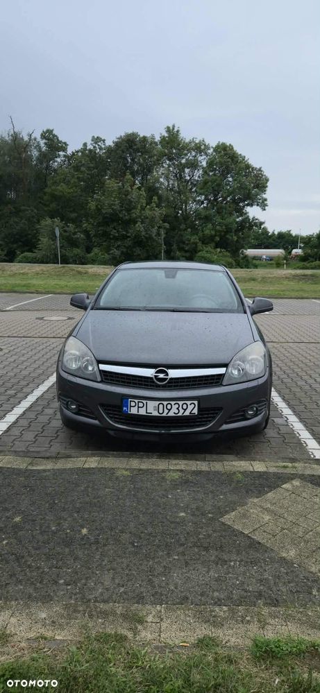Opel Astra 2009 photo 3